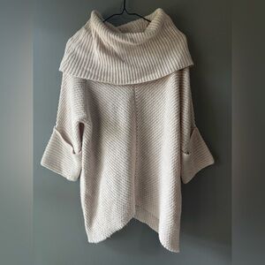 Vera Moda size small  Cozy Cream EXTRA LARGE Cowl Neck Sweater, oversized, knit